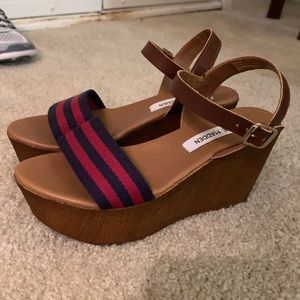 Steve Madden platform sandals